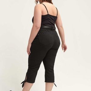 Black High Waisted Capri’s